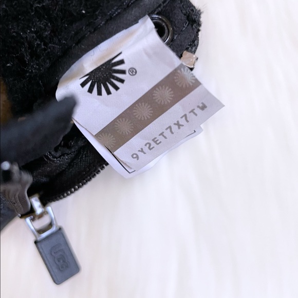 UGG Kids Hilmar CWR Waterproof Lace Up Black Suede Boots - Picture 8 of 9